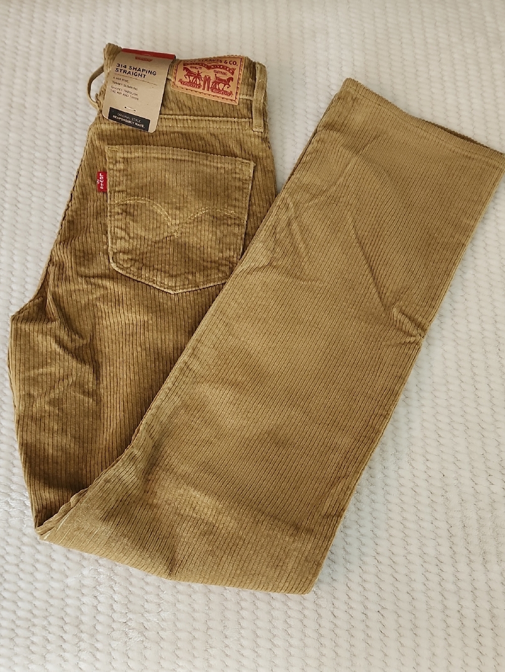 Levi Strauss & Co 314 Shaping Straight Mid Rise Tummy Slimming